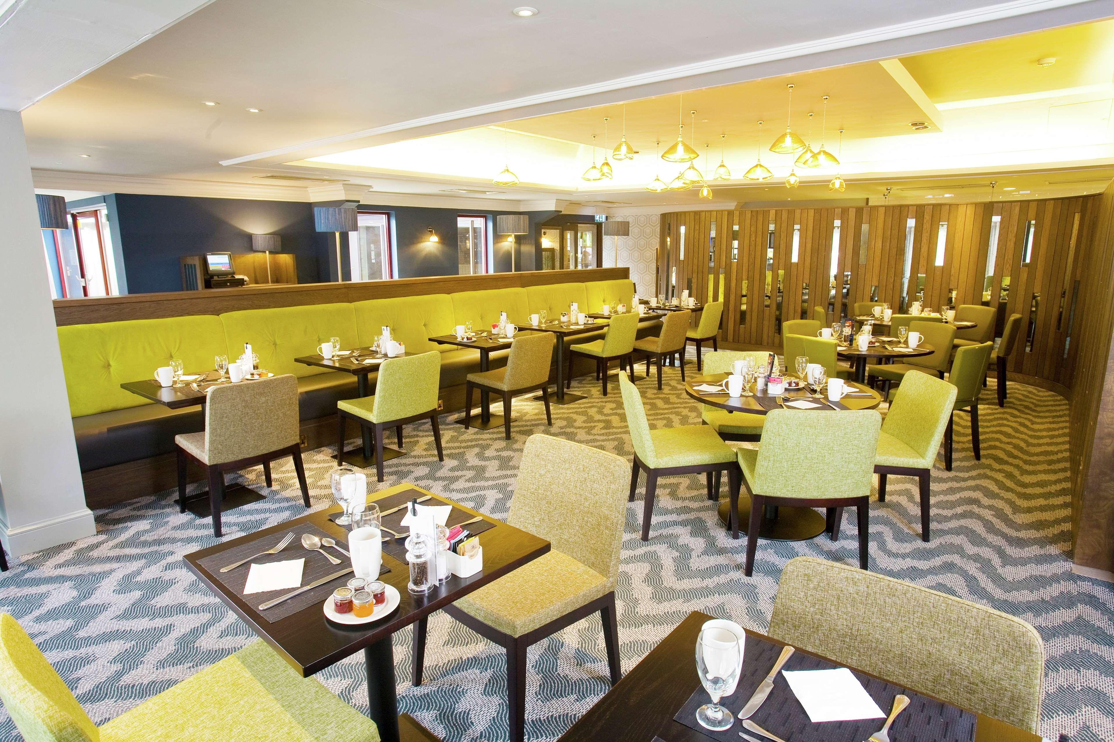 Doubletree By Hilton Bristol North Hotel Restaurant photo